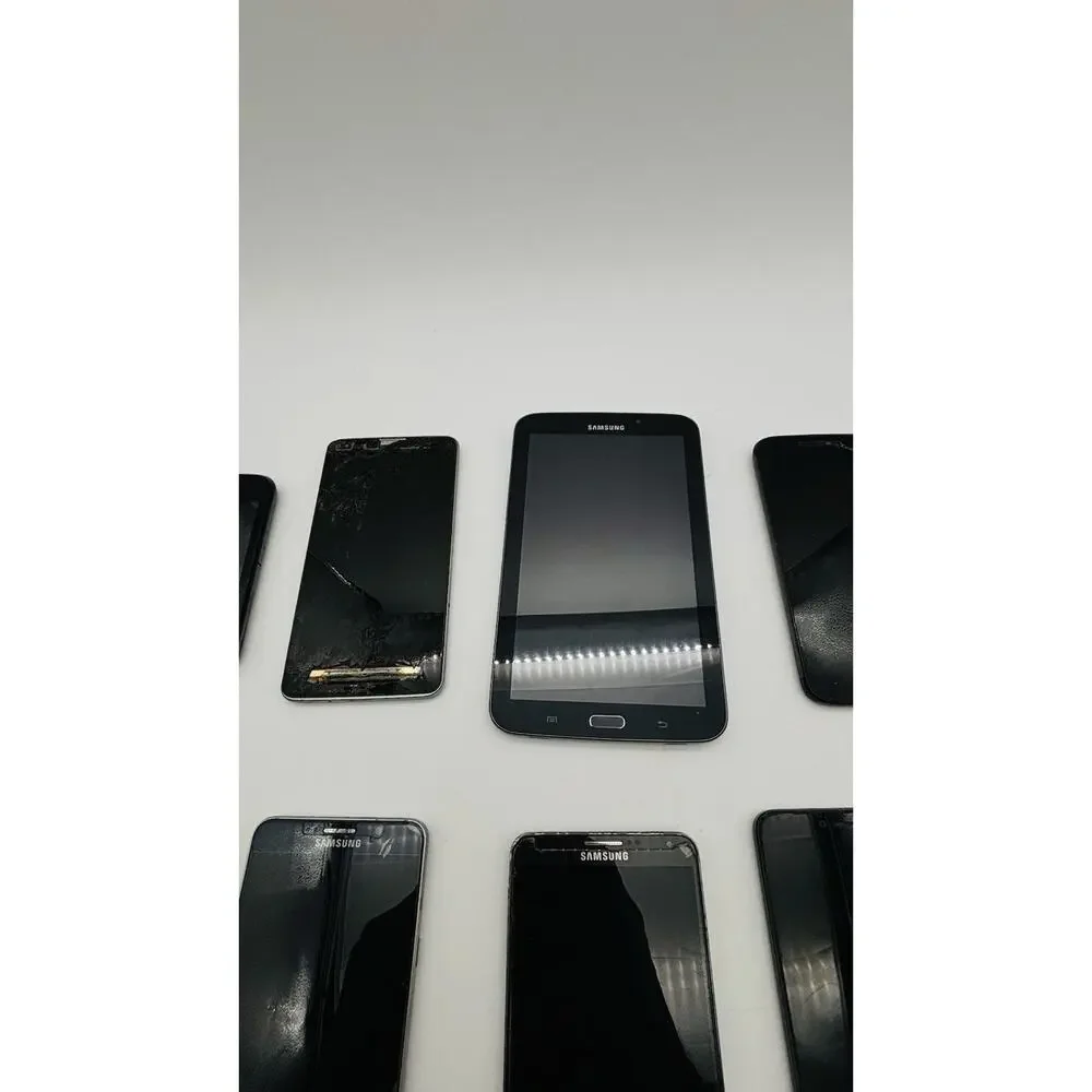 Lot of 23 Cell Phones Untested, for Parts or Repair Assorted Apple Samsung